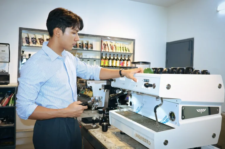 How to Choose the Right Coffee Machine for Your Café in Bangladesh?
