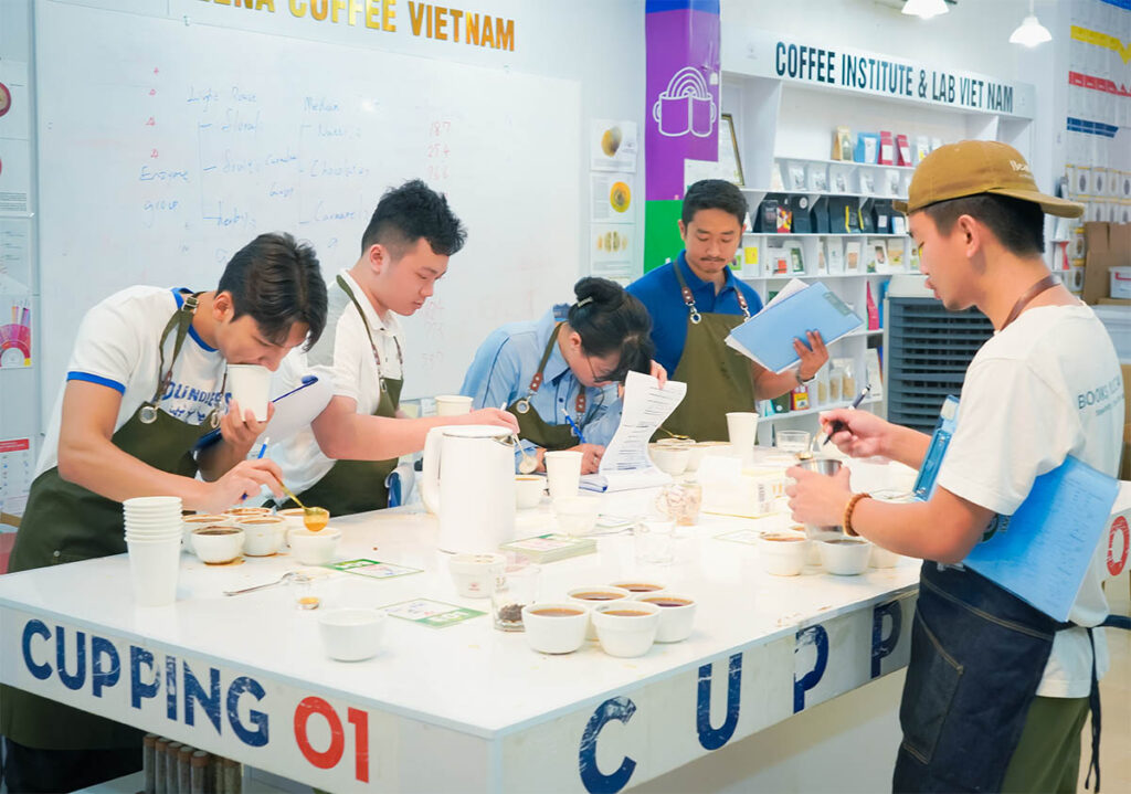 Learning coffee cupping from Jack Wang